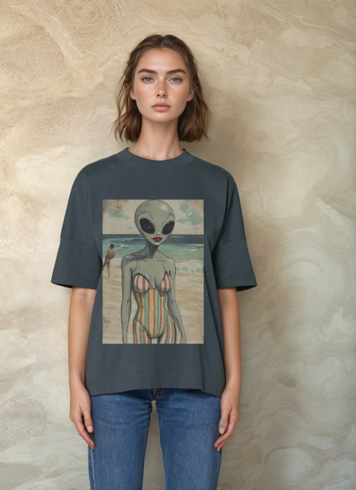 Извънземно на Плаж - Oversized Тениска